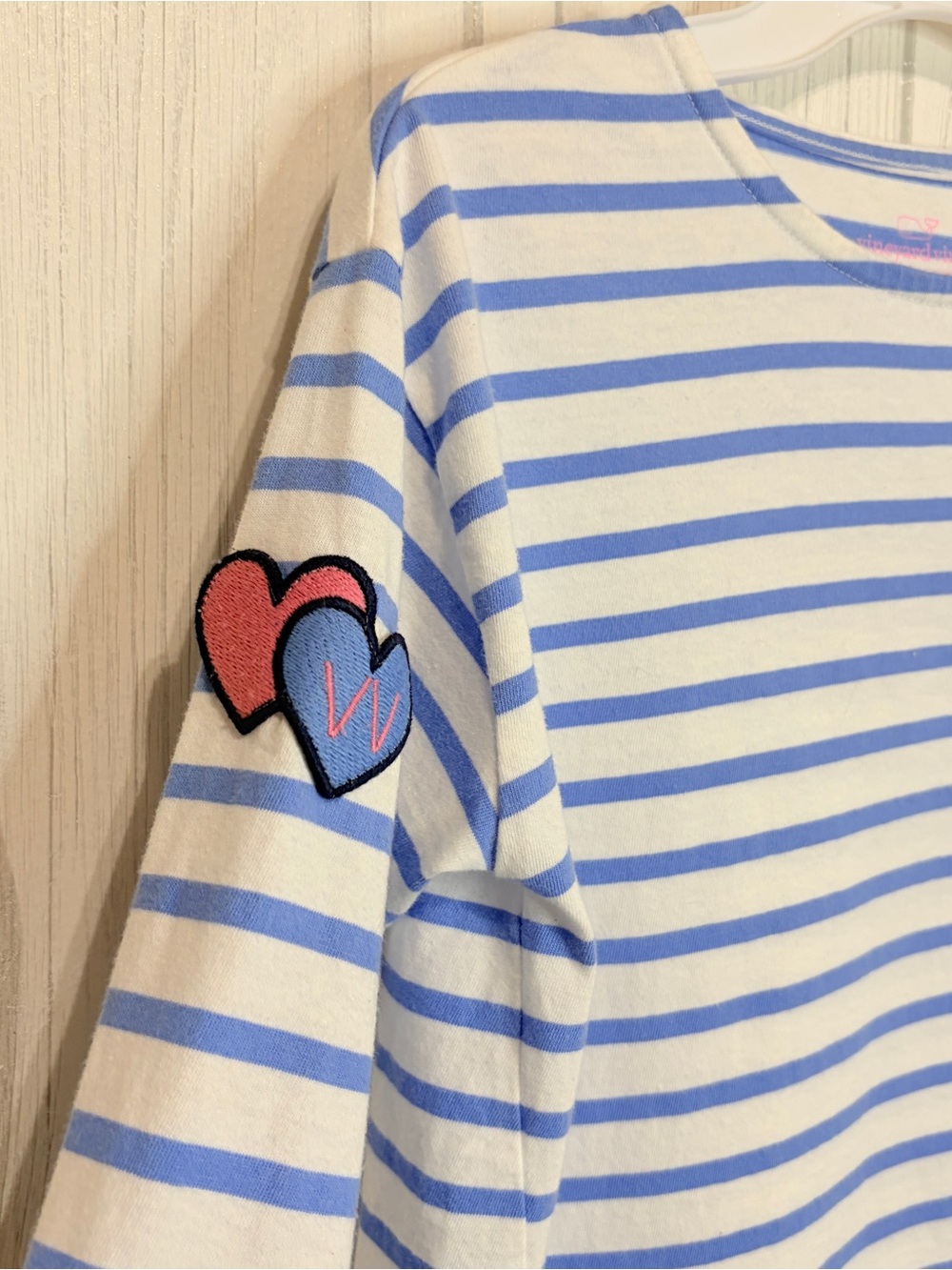GIRLS VINEYARD VINES Flashy Whale Rainbow Striped Long-Sleeve Tee, Small - Picture 3 of 10